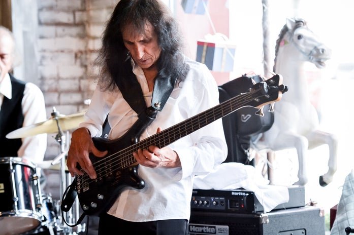 Stage Booked: Micky Galipoly